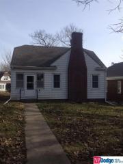 3020 Belvedere Blvd, Omaha NE  68111-1232 exterior