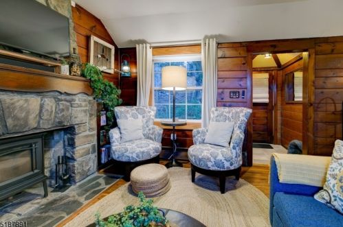 56 Glenside Trl, Sparta NJ  07871-1244 exterior