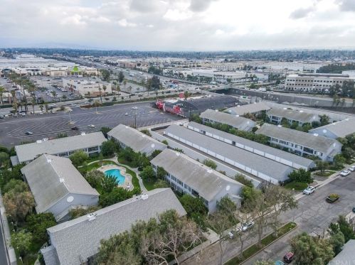 1530 Pomona Ave, Fullerton CA  92832-3462 exterior