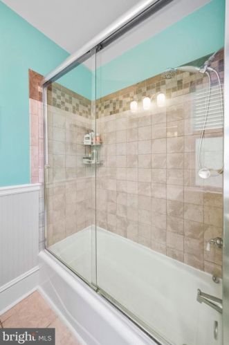 622 Johnson St, Philadelphia PA 19144-3705 exterior