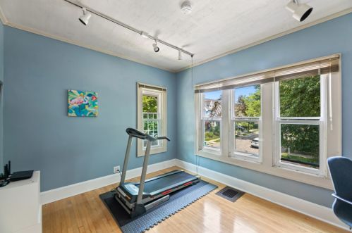 3379 Newhall St, Milwaukee WI 53211-3045 exterior