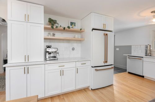 108 Capisic St, Portland ME  04102-2247 exterior