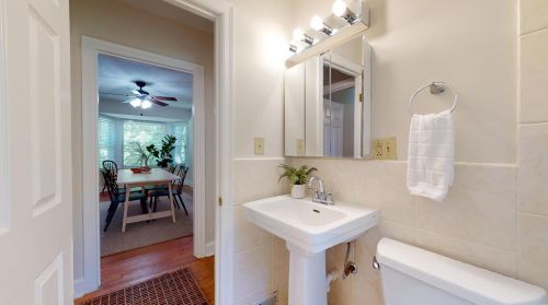 744 Laclede Sta Rd, Saint Louis MO 63117-2048 exterior