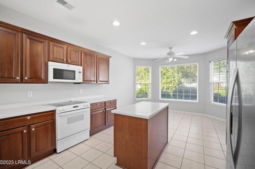 1 Cheswell Ct, Bluffton SC 29909-5031 exterior