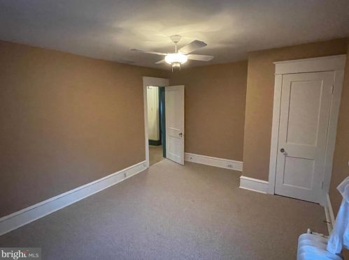 131 Marne Ave, Tavistock NJ 08033-1443 exterior