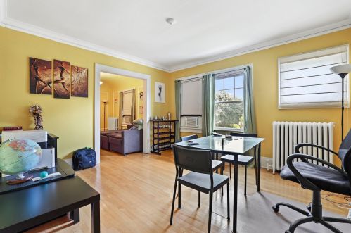 1814 Jarvis St, Milwaukee, WI 53211-2018