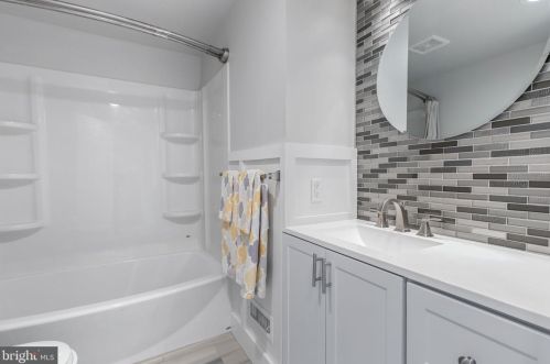 22 New St, Lancaster PA  17602-2028 exterior