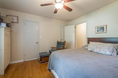 4882 Cambridge Dr, Atlanta GA 30338-5049 exterior