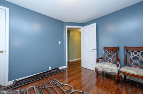 24 Benson Ln, Trenton NJ 08610-2309 exterior