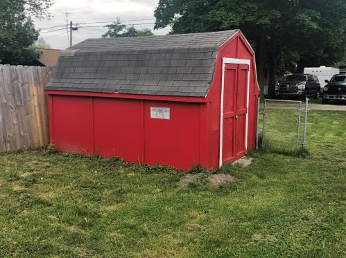 1011 Larch Ave, Meskegon MI  49441-2362 exterior