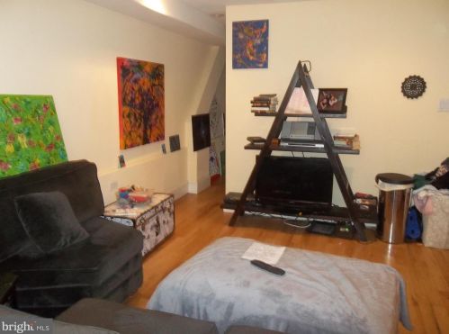 1759 U St, Washington DC  20009-1703 exterior