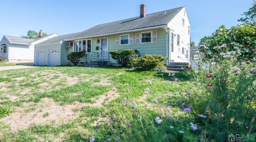 15 Sims Rd, Edison, NJ 08817-3033