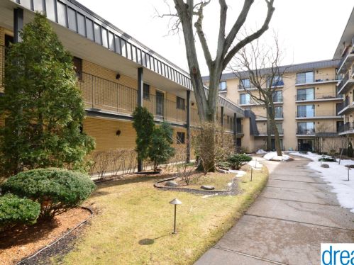 6229 Niagara Ave, Chicago, IL 60631-2165