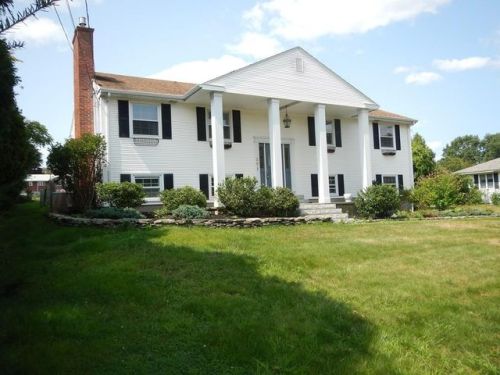 2 Bernard Ln, Methuen MA  01844-4646 exterior