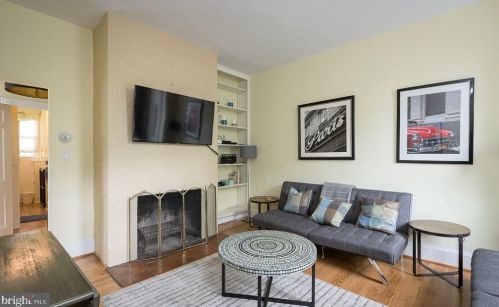 519 10th St, Washington DC  20003-2807 exterior