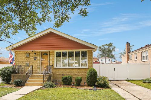 6244 Neenah Ave, Chicago, IL 60638-4141