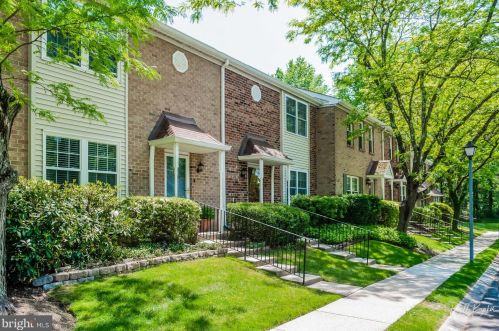 12 Pagoda Ct, Trenton, NJ 08648-4829