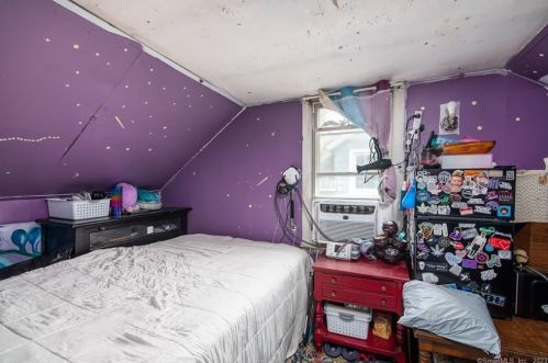 33 Gdn St, Enfield CT 06082-3610 exterior