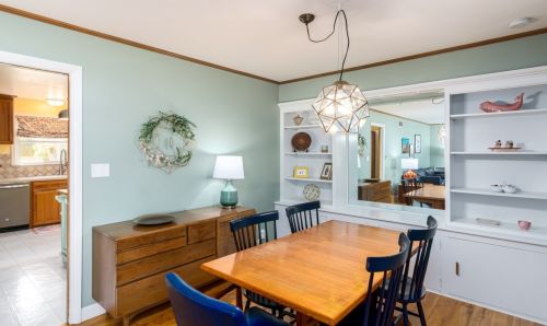 1252 118, Milwaukee WI 53214-2133 exterior