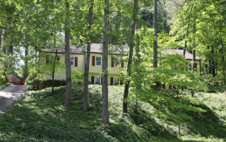 4028 Stovall Ter, Atlanta GA  30342-3933 exterior