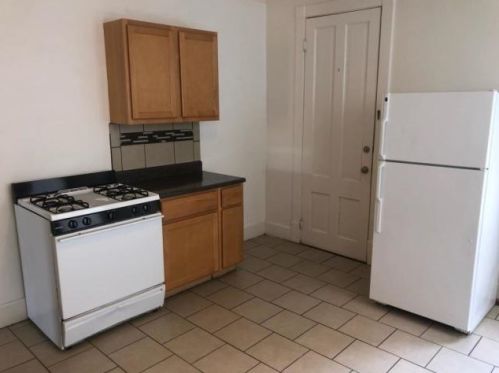 1926 Farwell Ave, Milwaukee, WI 53202-1410