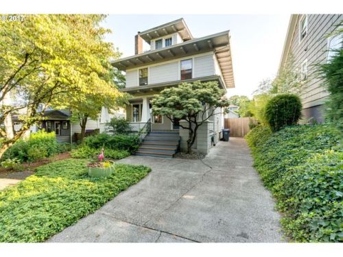 7312 Yamhill St, Portland OR  97215-2276 exterior