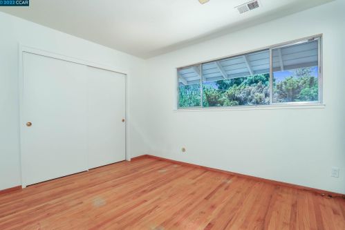 1930 Whitman Rd, Concord CA 94518-3329 exterior