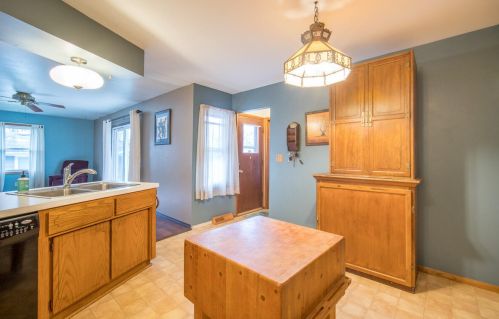 12032 Langlade St, Milwaukee WI 53225-1015 exterior