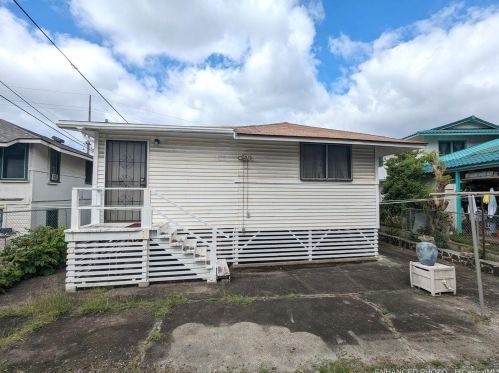 2011 Kalihi St, Honolulu, HI 96819-3648