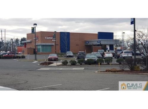 32 Woodedge Ave, Edison NJ exterior