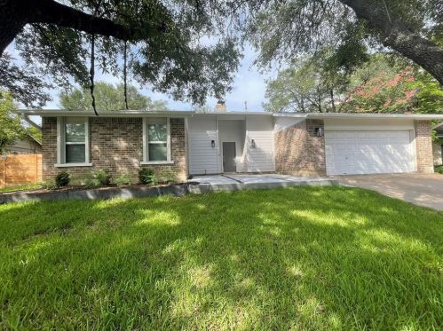 6200 Danwood Dr, Austin, TX 78759-4731