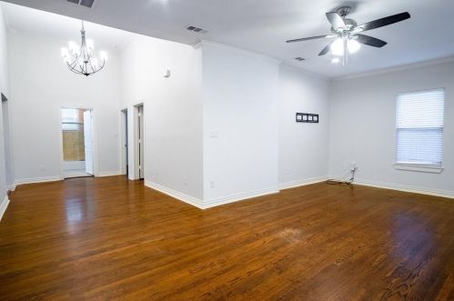 927 Centre St, Dallas TX  75208-6022 exterior