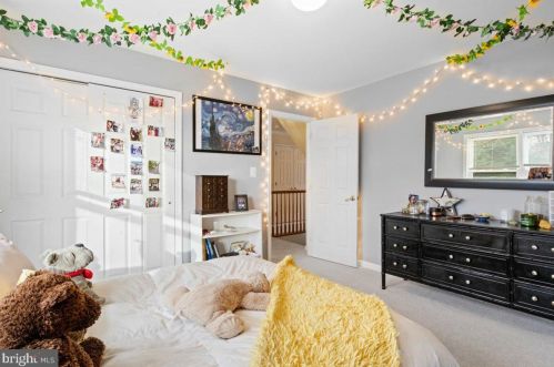 2949 Queensberry Dr, Huntingtown MD 20639-2306 exterior