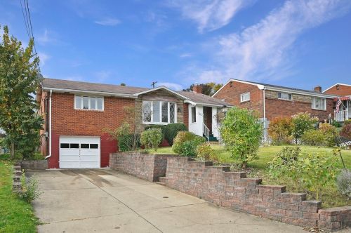 1632 Hollyrood Rd, Pittsburgh, PA 15227-3725