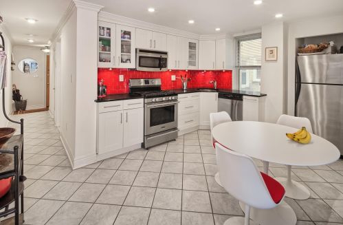 875 Blvd, Union City NJ 07086-7246 exterior