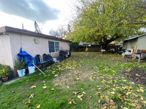 655 Olive Ave, Turlock CA 95380-4817 exterior