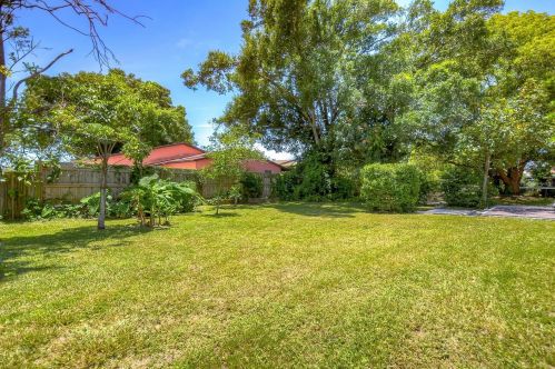 3408 Chestnut St, Tampa, FL 33607-4204