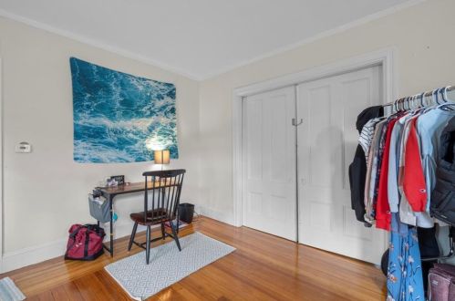 113 Oakland Ave, Providence RI 02908-3632 exterior