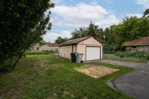 214 80th St, Milwaukee WI  53214-1419 exterior