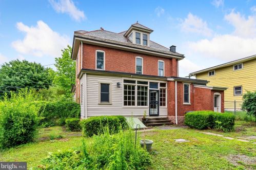 390 Franklin St, Pottstown PA  19464-5369 exterior