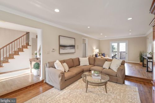 1539 Blue Meadow Rd, Rockville MD 20854-2622 exterior