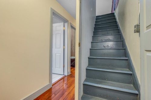 241 38 St, Pittsburgh PA 15201-1807 exterior