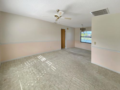 4706 Eagle Dr, Fort Pierce FL 34951-2371 exterior