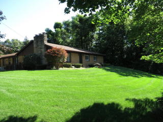 4441 Old Colony Rd, Kalamazoo, MI 49008-3200