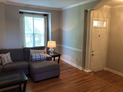 1194 Brookhaven Gln, Atlanta GA  30319-4707 exterior