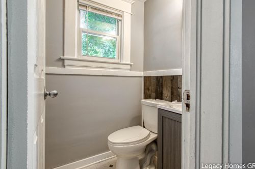 517 Adams St, Grand Rapids MI 49507-1833 exterior