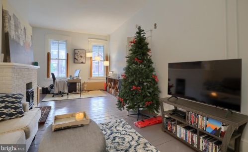 433 Walnut St, Lancaster PA 17603-3362 exterior