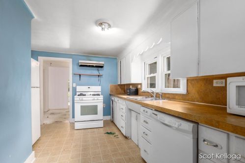 3717 Oriole Ave, Wyoming MI exterior