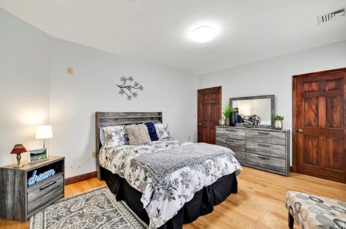 78 Hbr Vw St, Boston MA exterior