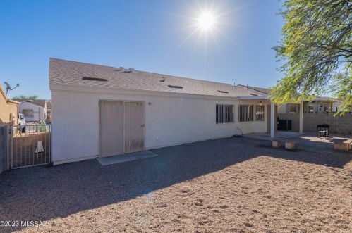2944 Beck Dr, Tucson AZ  85730-3620 exterior